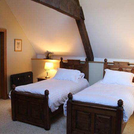 Y Fan Bed & Breakfast แคร์ฟิลลี ภายนอก รูปภาพ