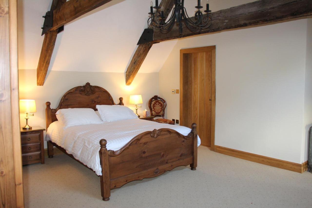 Y Fan Bed & Breakfast แคร์ฟิลลี ภายนอก รูปภาพ